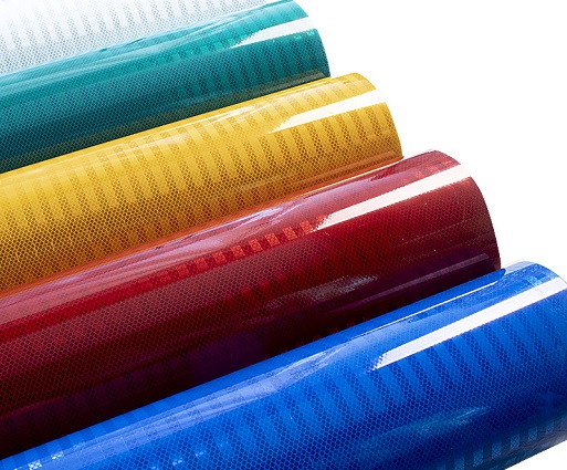 Feuilles réfléchissantes prismatiques