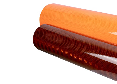 Retro-reflective Markings for Traffic Safe